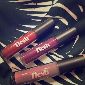 Flesh beauty lip glosses